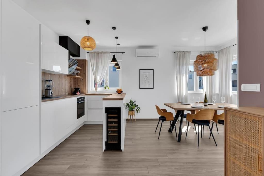 Penthouse Lena Apartment Makarska