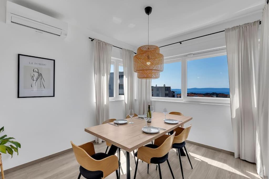 Apartment Penthouse Lena *