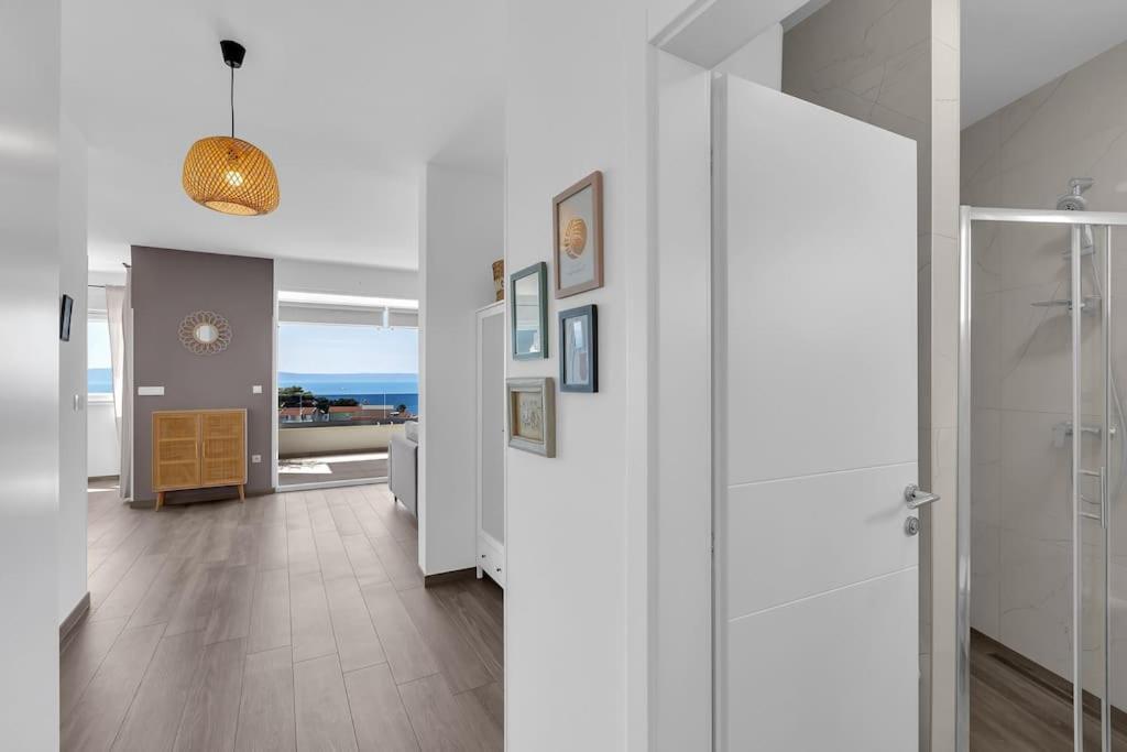 Apartment Penthouse Lena *